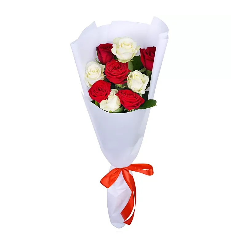 Букет из 9 белых и красных роз